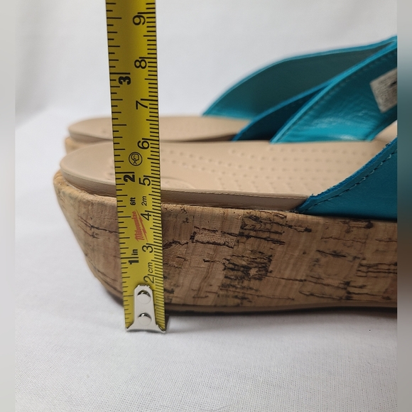 Crocs A-Leigh Cork Wedge Thong Flip Flop Sandals Size 9 womens Leather strap - Picture 6 of 6